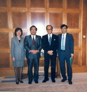 专注中药产学研三十余年：记做爱自拍
院长徐宏喜